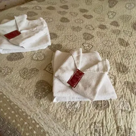 Boutique Couleurs Suds فندق
