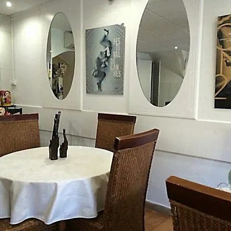 فندق Boutique Couleurs Suds 3*